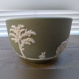 Green Wedgewood Jasperware 3" bowl